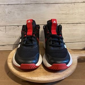 **SOLD** Kids Adidas Light Motion 2.0 Sneakers - Gently Used (13K Little Boy)